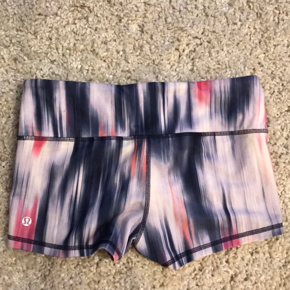 Lululemon spandex shorts